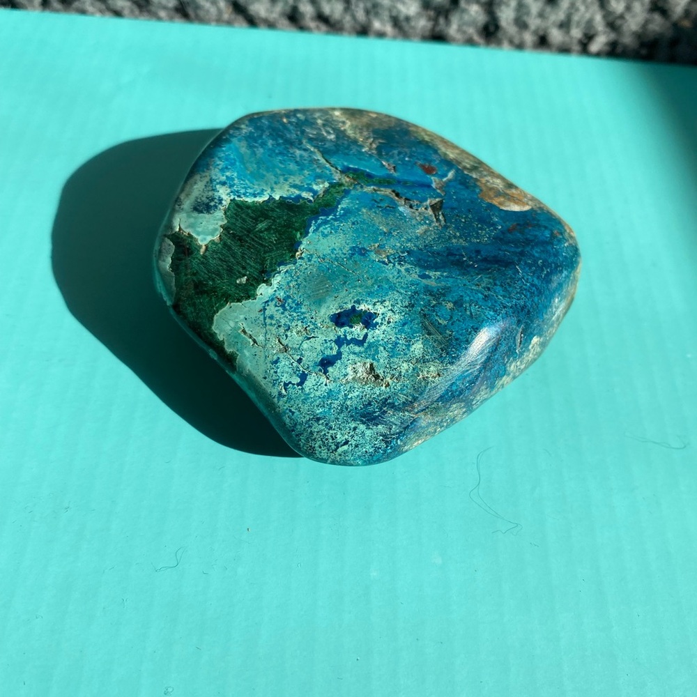 Vibrant Blue and Green Stone - Picture 5 of 5